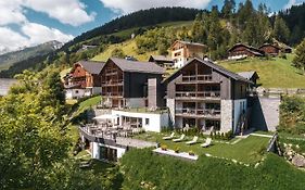 Les Dolomites Mountain Lodges